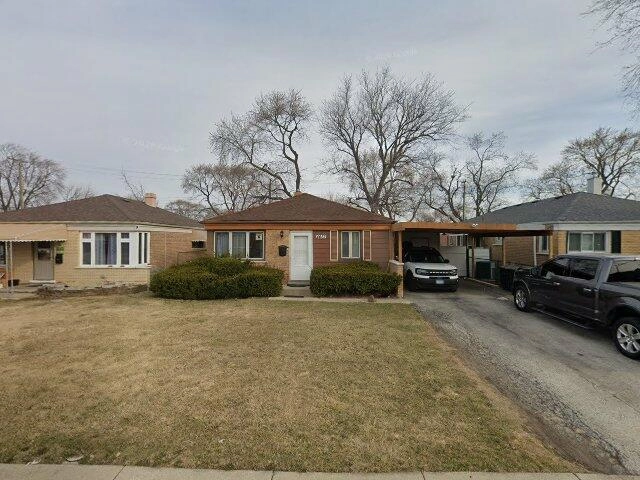 House image located at Chicago, IL 60652
