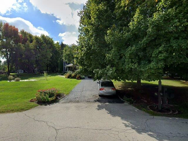 House image located at Saint Charles, IL 60175