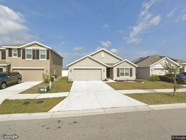 House image located at Ruskin, FL 33570