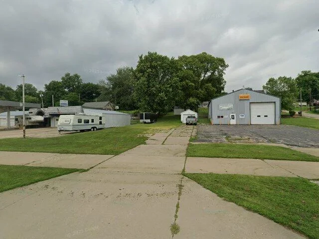 House image located at Clinton, IA 52732