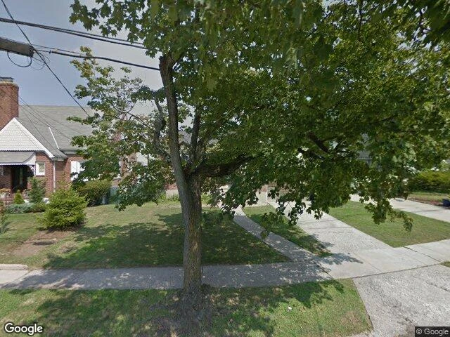 House image located at Cedarhurst, NY 11516