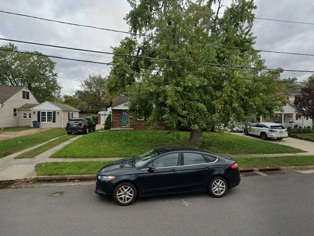 House image located at Barrington, NJ 08007