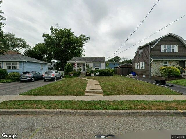 House image located at Pompton Lakes, NJ 07442