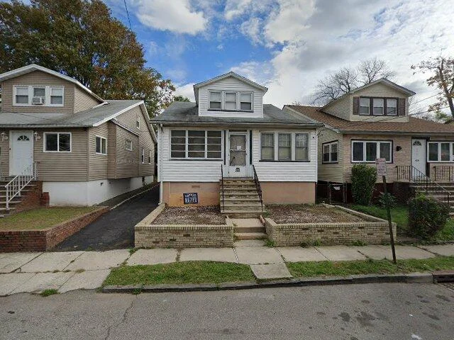 House image located at Irvington, NJ 07111