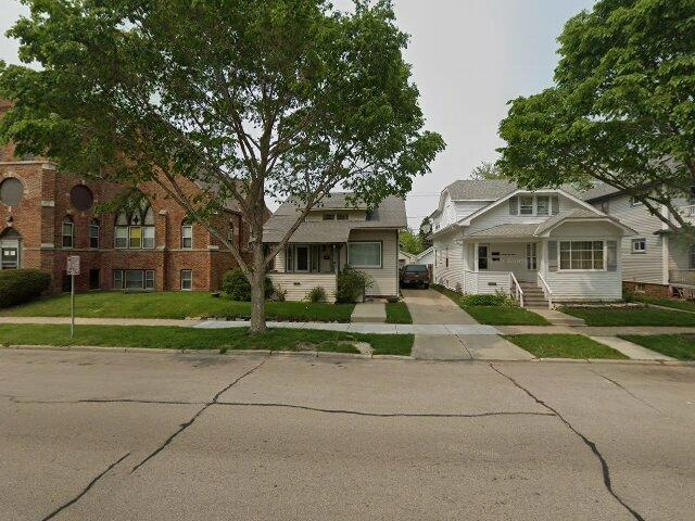 House image located at Racine, WI 53405