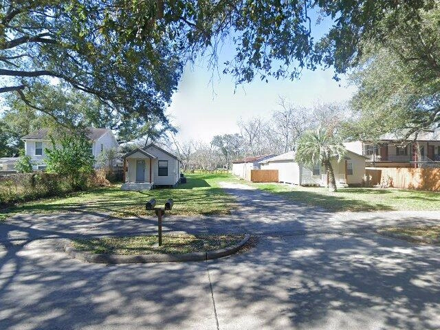 House image located at Milwaukee, WI 53204