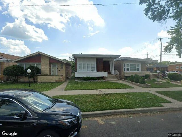 House image located at Chicago, IL 60617