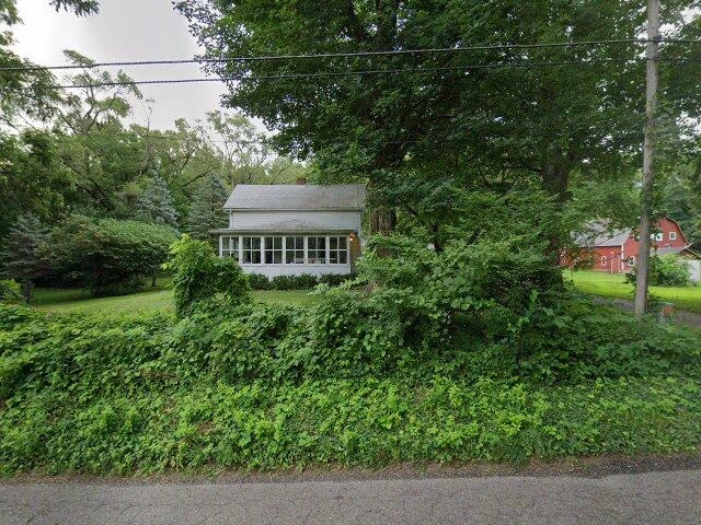 House image located at La Porte, IN 46350