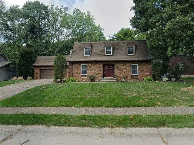 House image located at Moline, IL 61265