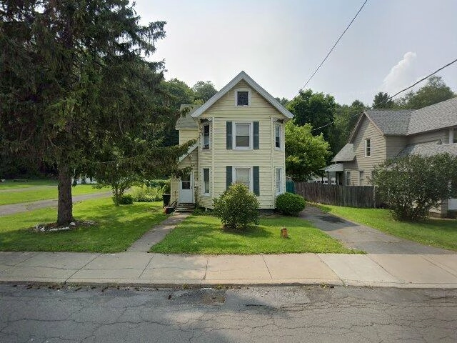 House image located at Syracuse, NY 13209