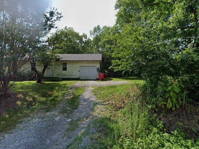 House image located at Trenton, TN 38382