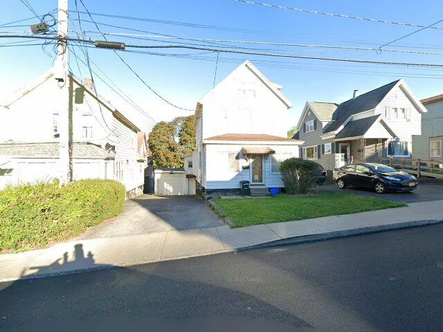 House image located at Syracuse, NY 13209