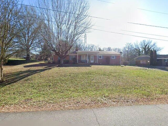 House image located at Hickory, NC 28601