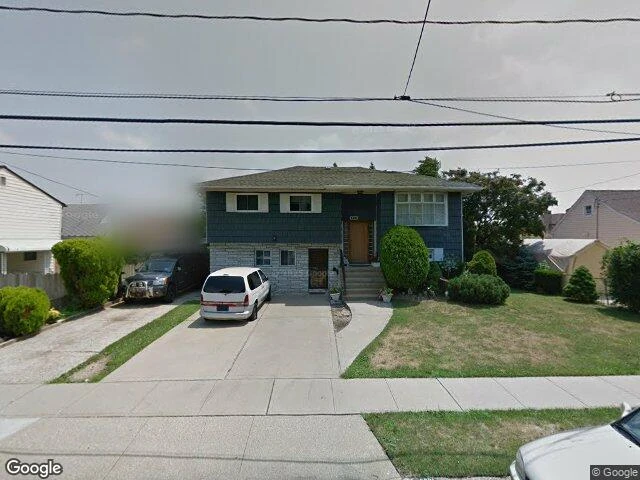 House image located at Oceanside, NY 11572