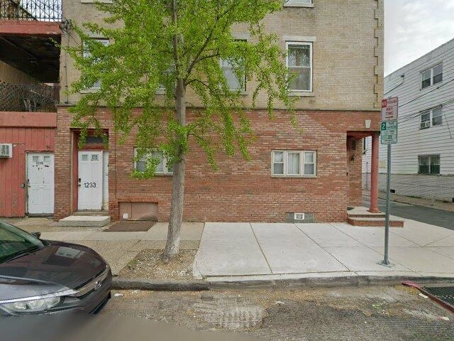 House image located at Philadelphia, PA 19147