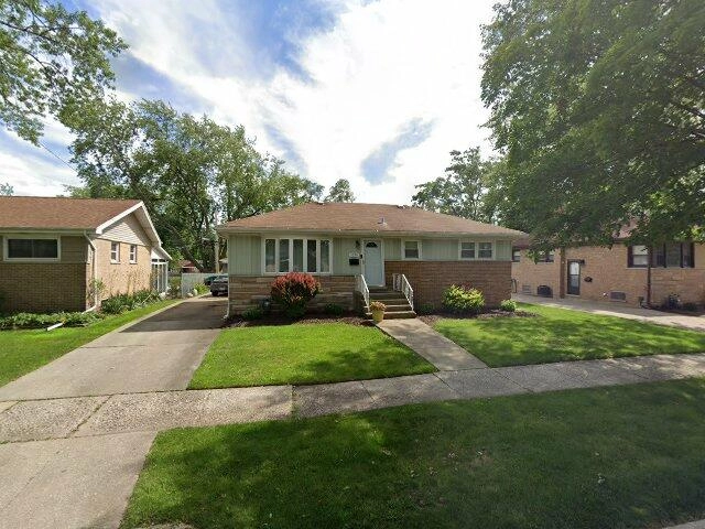 House image located at Hillside, IL 60162