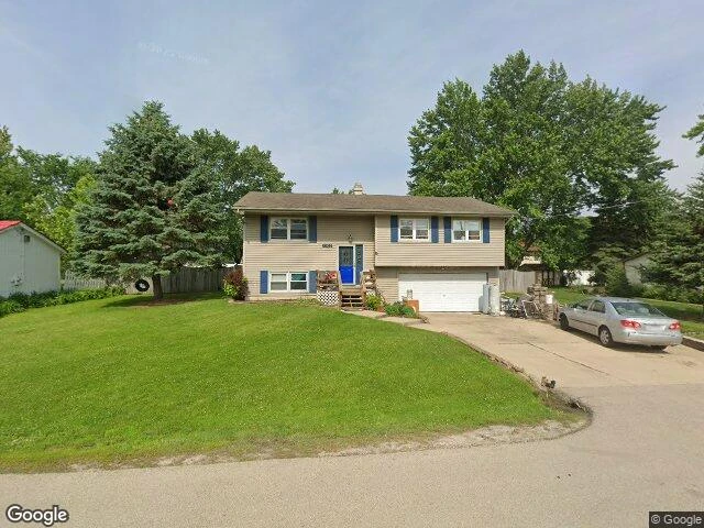 House image located at Saint Charles, IL 60174