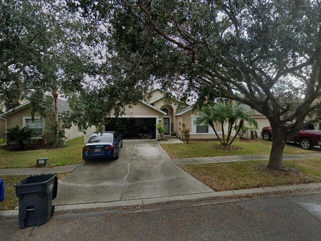 House image located at Lithia, FL 33547