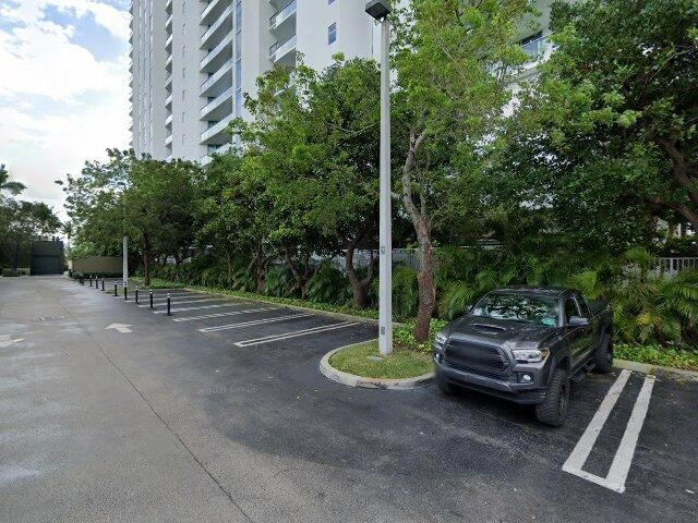 House image located at North Miami Beach, FL 33160