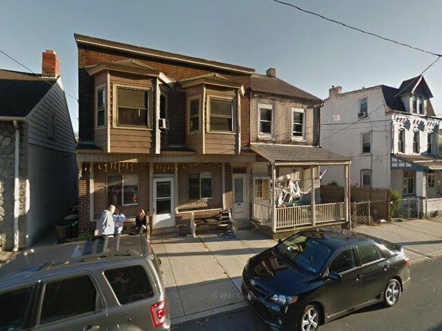 House image located at Warrensburg, IL 62573