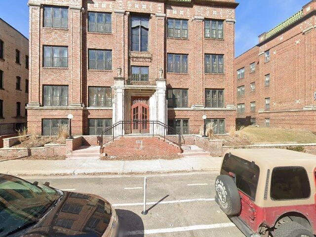 House image located at Minneapolis, MN 55403