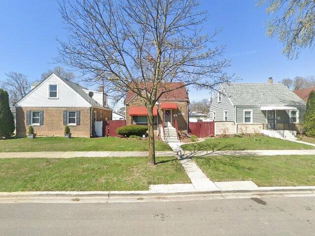 House image located at Maywood, IL 60153