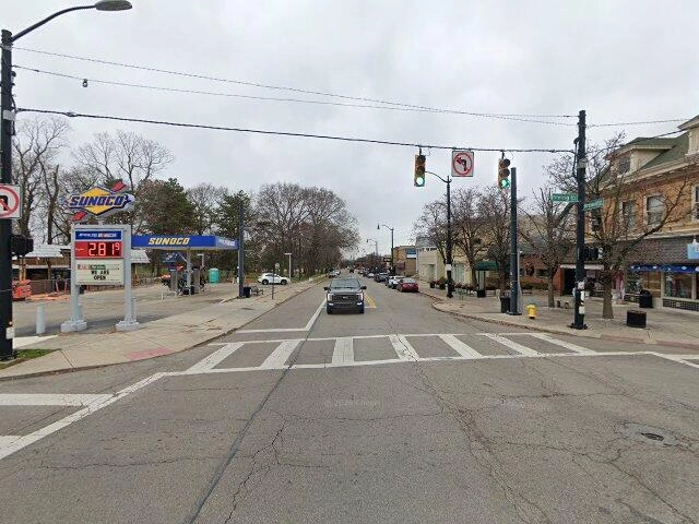 House image located at Alton, IL 62002