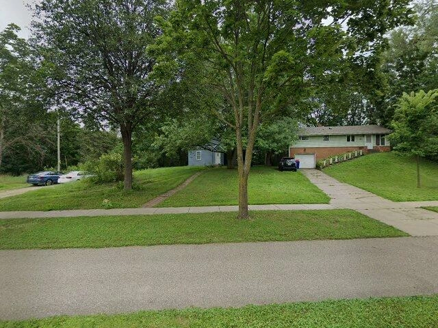 House image located at Saint Paul, MN 55117