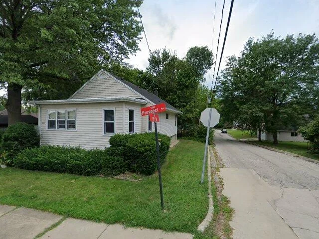 House image located at Peru, IL 61354