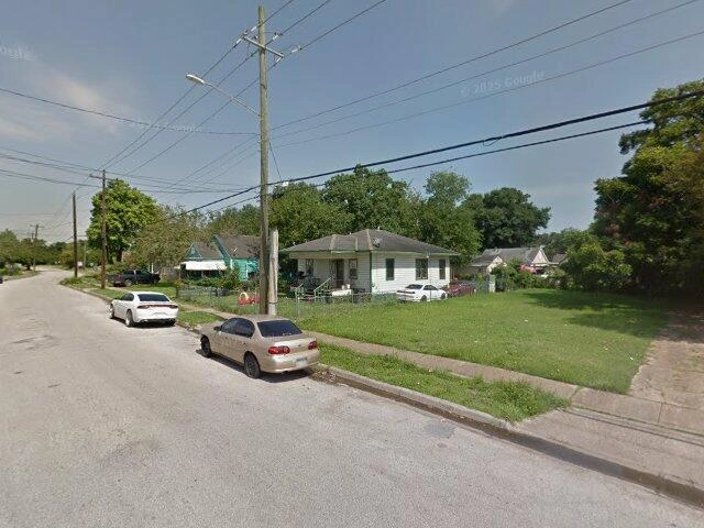 House image located at Houston, TX 77020
