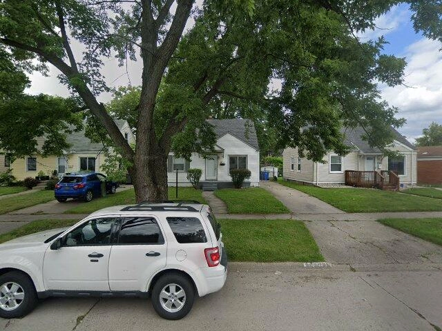 House image located at Inkster, MI 48141