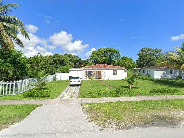 House image located at Miami, FL 33161