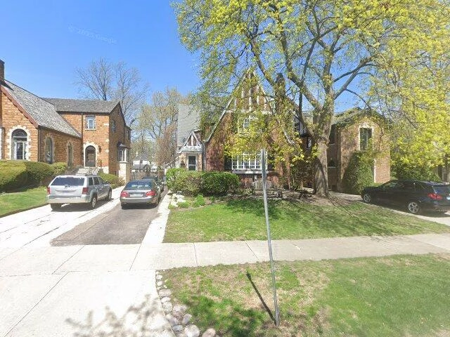 House image located at Kenilworth, IL 60043