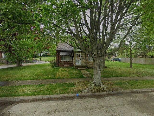 House image located at Akron, OH 44312
