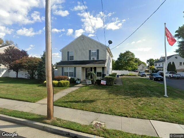 House image located at Keyport, NJ 07735
