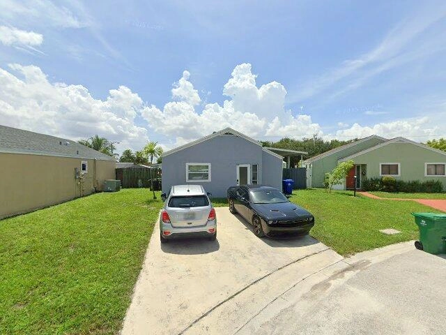 House image located at Hollywood, FL 33025