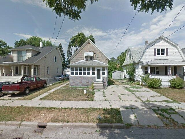 House image located at Kenosha, WI 53143