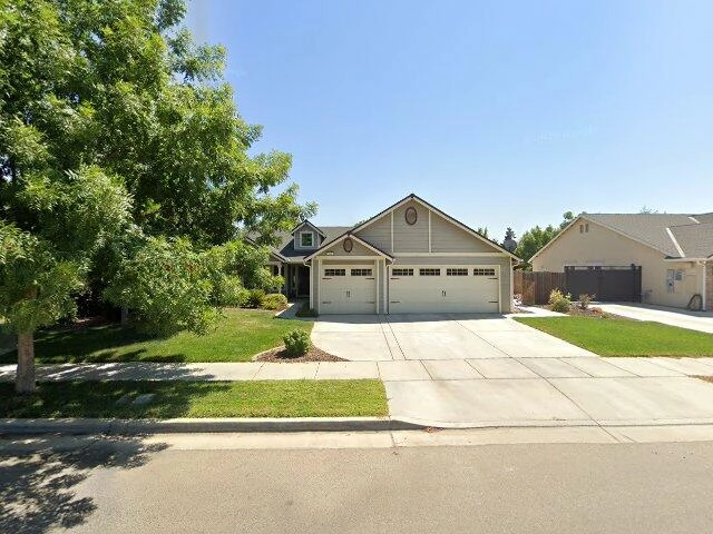 House image located at Visalia, CA 93291