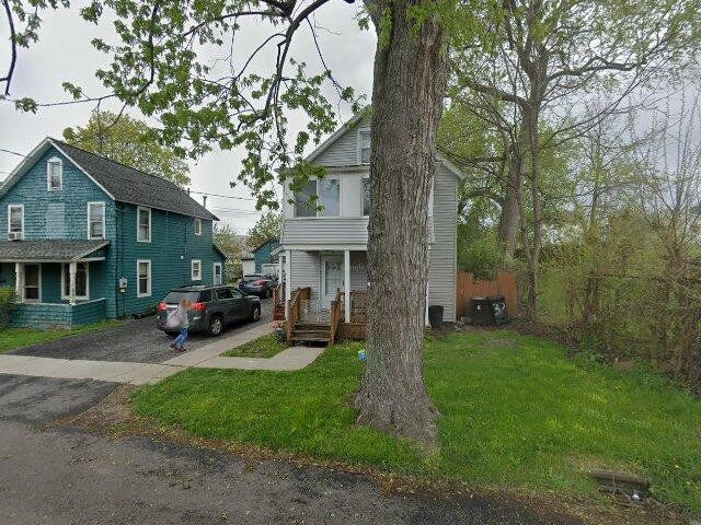 House image located at Auburn, NY 13021