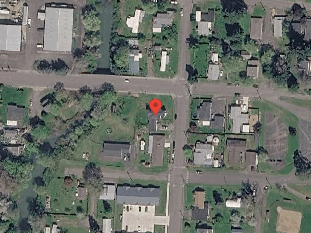 House image located at Drain, OR 97435
