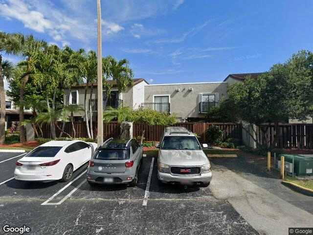 House image located at Miami, FL 33196