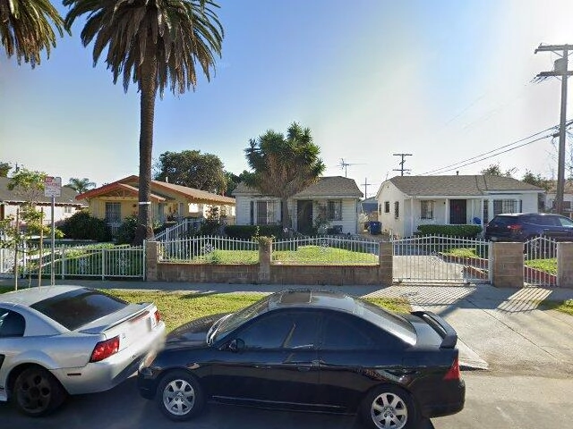 House image located at Chicago, IL 60628