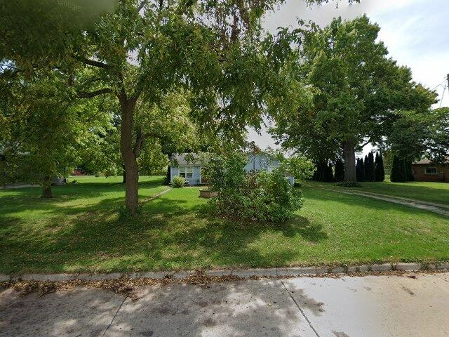 House image located at Burlington, IA 52601