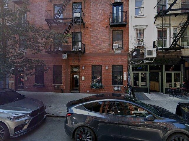 House image located at New York, NY 10003