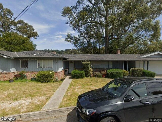 House image located at Oakland, CA 94602