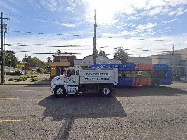 House image located at Portland, OR 97233