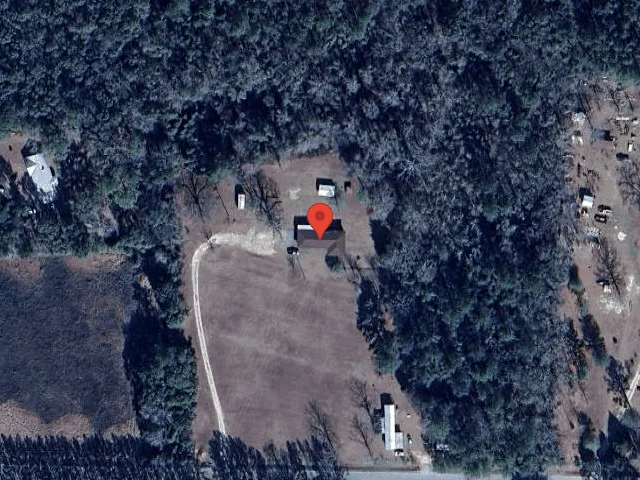House image located at McDavid, FL 32568