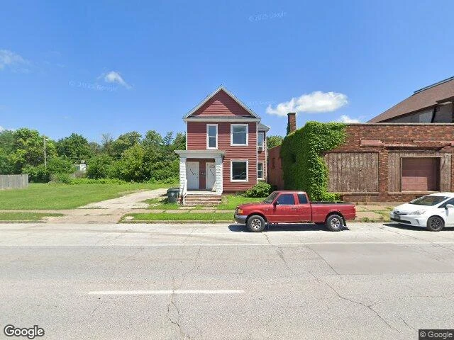 House image located at Davenport, IA 52802