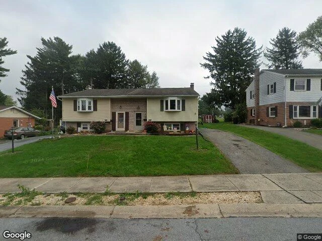 House image located at Lititz, PA 17543