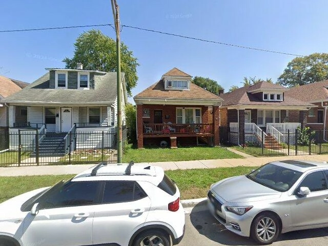 House image located at Chicago, IL 60628